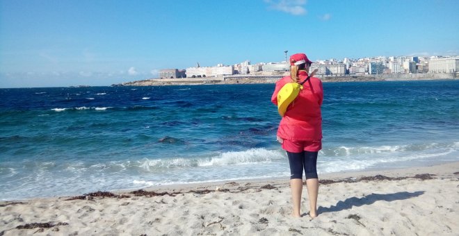Socorristas: 40 horas semanales en la arena de la playa por unos 1.000 euros