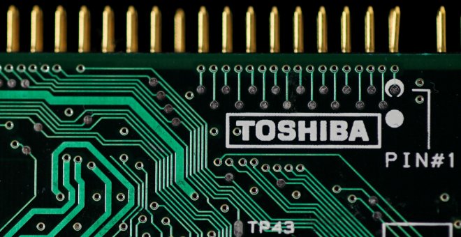 Toshiba vende su unidad de semiconductores por 15.085 millones