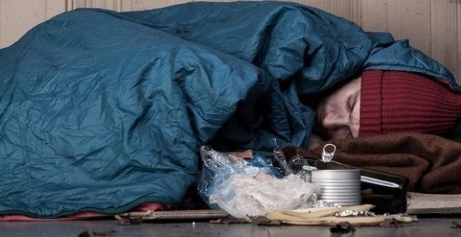 Denuncian un aumento de personas que duermen en la calle en toda Europa