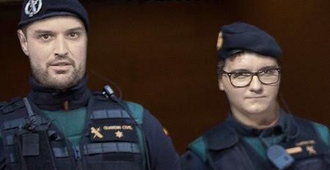 "Venimos a reírnos de los que han llenado Catalunya de guardias civiles y policías"