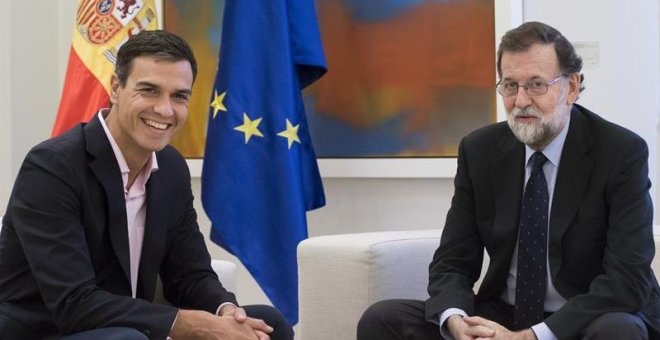 Sánchez pide a Rajoy que abra el diálogo con Podemos y el resto del arco parlamentario