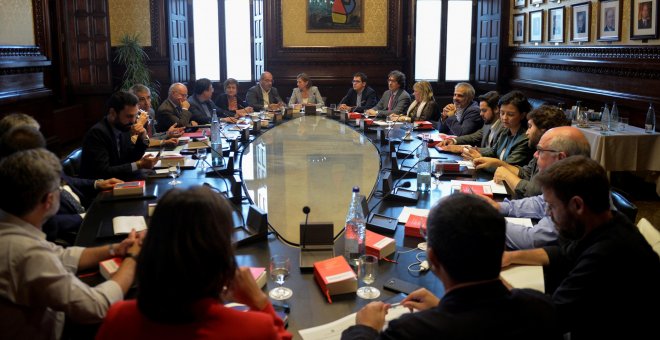 El Parlament celebra el lunes un pleno con Puigdemont para declarar la independencia