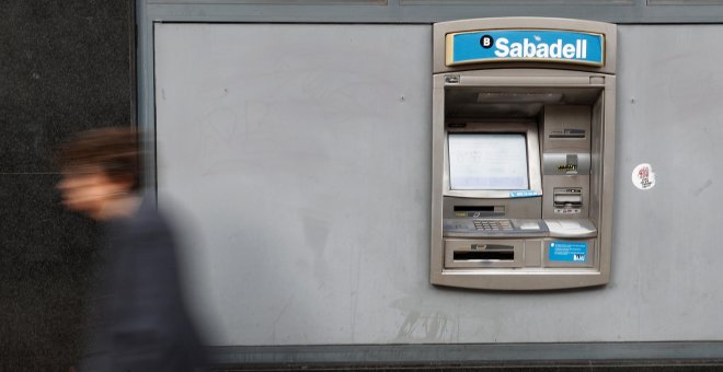Banco Sabadell invertirá 45 millones en cajeros automáticos
