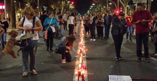 Cortada al tráfico la Diagonal de Barcelona para quitar la cera que dejó la manifestación