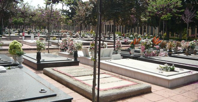 El PP contrató a cinco personas de su entorno en el cementerio de Granada que "no trabajaron" nunca