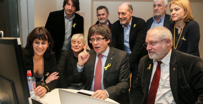 Las elecciones más atípicas y decisivas de Catalunya, en imágenes