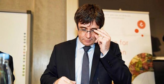 JxCat retira la petición de delegación de voto de Puigdemont