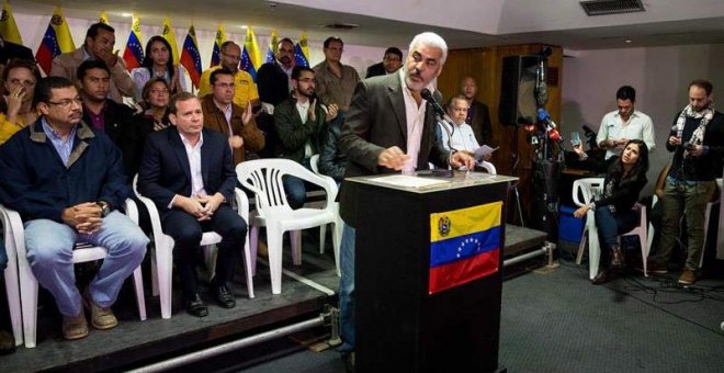 La oposición a Maduro renuncia a participar en las elecciones presidenciales de Venezuela