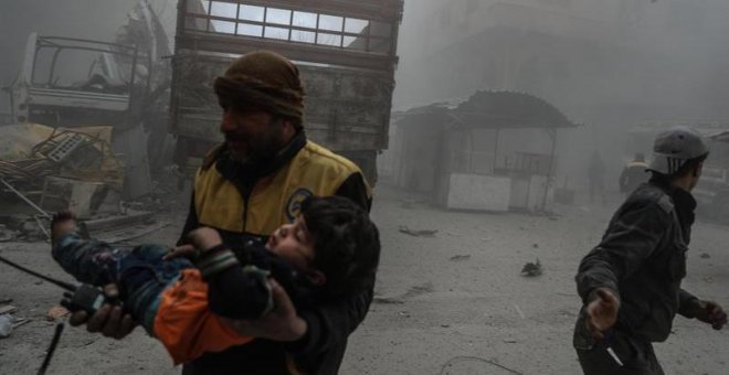 Más de 400 muertos desde el domingo en los ataques a las afueras de Damasco