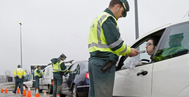 Detenido un conductor por dar positivo en todas las drogas y conducir sin carné