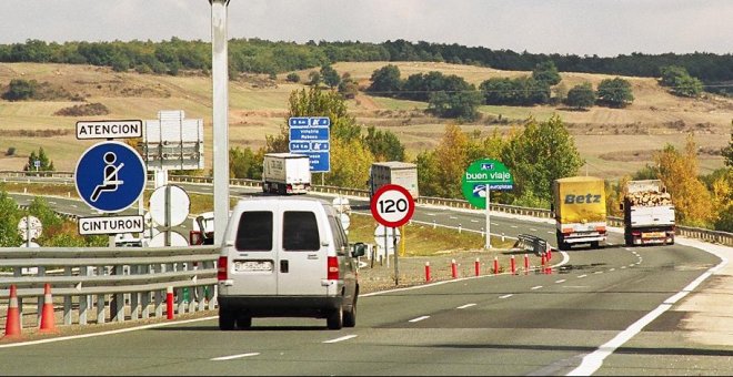 Las constructoras piden a mantener el peaje en la AP-1 ante el elevado tráfico de extranjeros