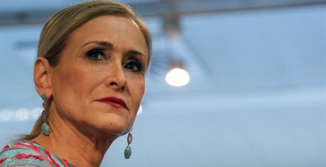 El PP de Madrid ya habla de la dimisión de Cifuentes: Hay que "contemplar la opción por el bien de todos"