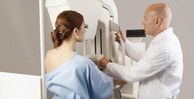 Hasta 270 mujeres pueden haber muerto por cáncer de mama por un error informático en Reino Unido