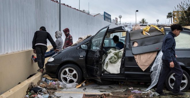 Detenidos seis españoles en Ceuta por presuntas agresiones a menores migrantes que viven en el puerto