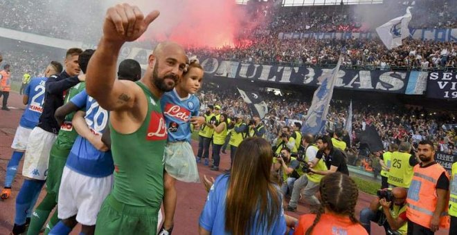 Pepe Reina, denunciado por frecuentar a miembros de la Camorra en Nápoles