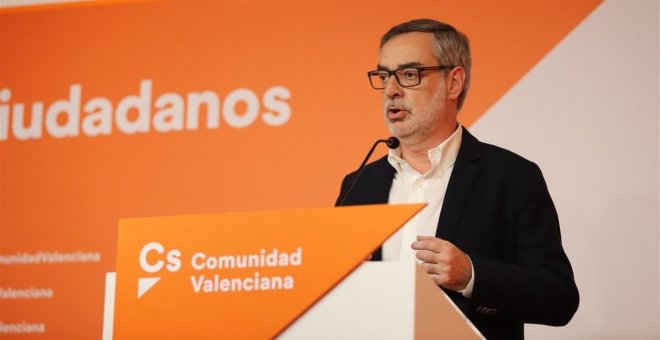 Cs pide al PSOE que haya un "candidato instrumental" que no sea Rivera ni Sánchez