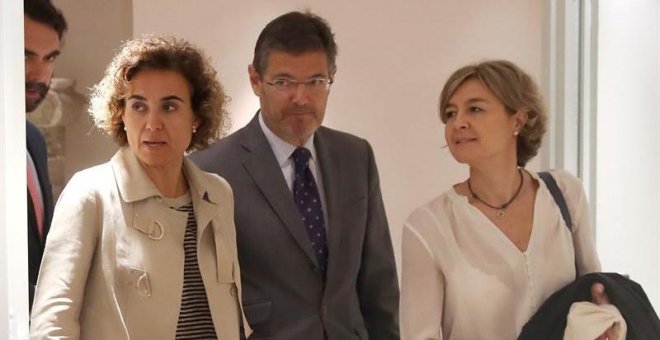 Varios ministros salen en tromba para rechazar la moción del PSOE por la "estabilidad de España"