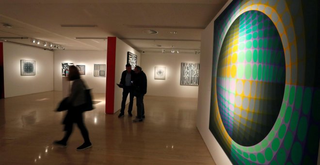 Llega al Thyssen Vasarely, padre del "Op Art", el arte que engaña al ojo