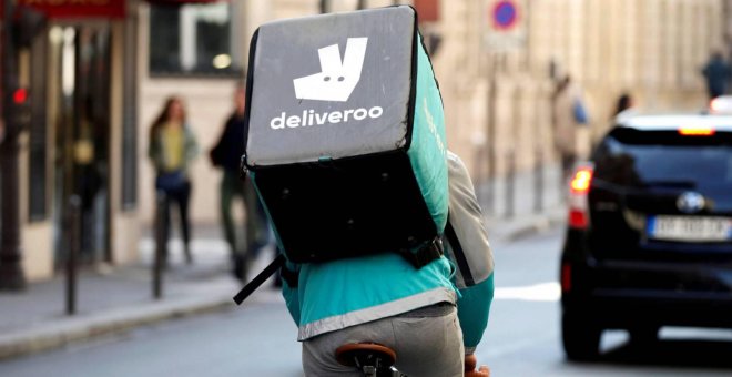 La Inspección de Trabajo lleva a Deliveroo a los tribunales por los falsos autónomos