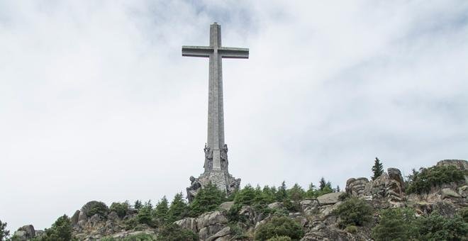 La mayoría de los españoles está a favor de exhumar a Franco e ilegalizar su fundación