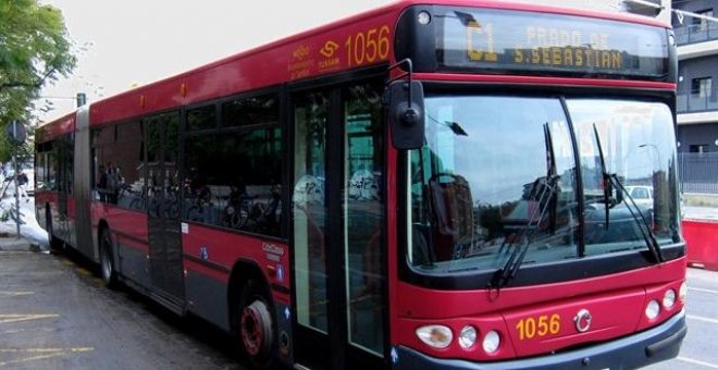 Las oposiciones para conductor de autobús en Sevilla, plagadas de irregularidades