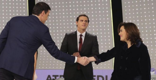 Santamaría, la rival que menos interesa a PSOE y Ciudadanos