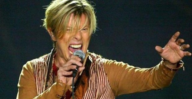 Descubierta la primera maqueta de David Bowie en una vieja panera