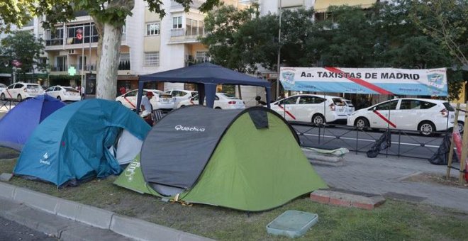 DIRECTO | Los taxistas de Barcelona y Madrid deciden continuar con la huelga al menos hasta este miércoles