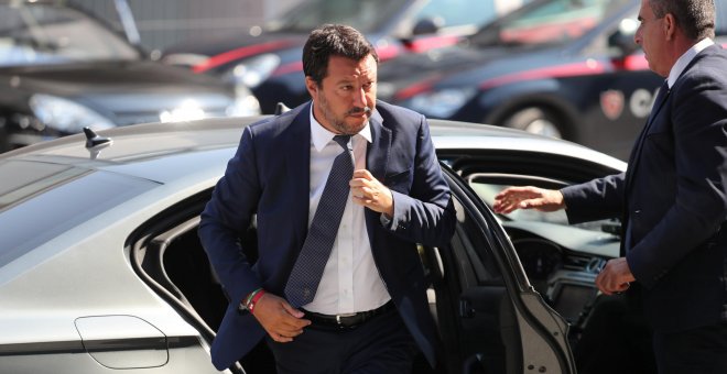 El Gobierno italiano defiende la continuidad de Salvini pese a la denuncia por secuestro de los migrantes del 'Diciotti'