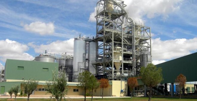 Bruselas acusa a Abengoa de alterar el precio del etanol