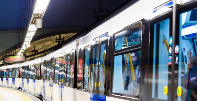 Al menos doce atendidos tras estallar un dispositivo electrónico en el metro de Príncipe de Vergara