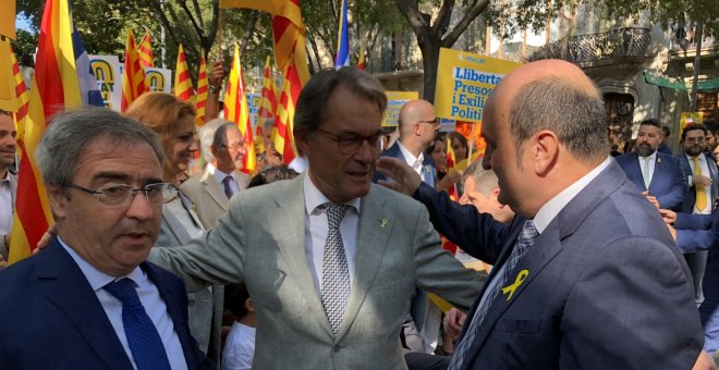 El PNV, más cerca que nunca de ERC y bastante más lejos de Puigdemont