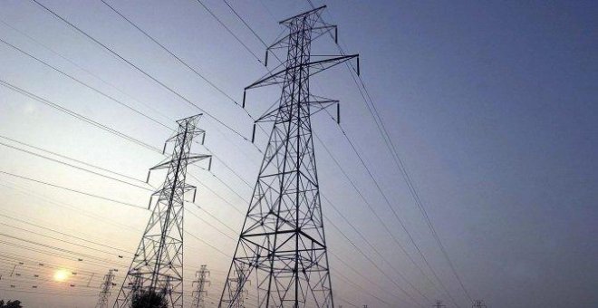 Facua considera "una tomadura de pelo" la suspensión del impuesto de generación eléctrica