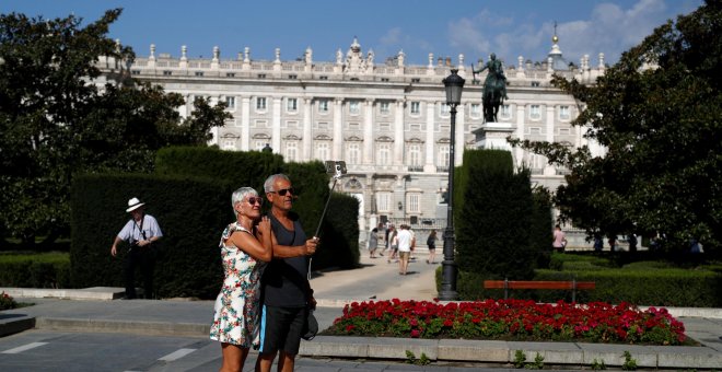 Once horas al día por 500 euros al mes: el abuso laboral a trabajadores con discapacidad del Palacio Real