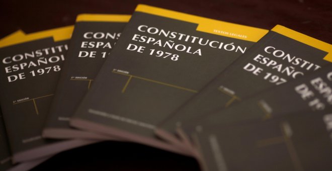 Siete de cada diez españoles apoyan una reforma de la Constitución