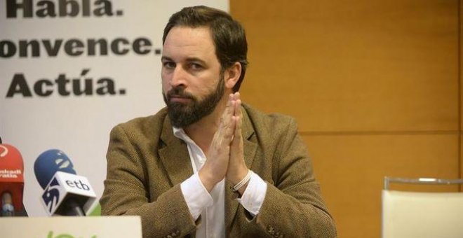 Abascal, a Echenique: "Haremos lo posible para que los extranjeros, aunque tengan la nacionalidad, sean expulsados de España"
