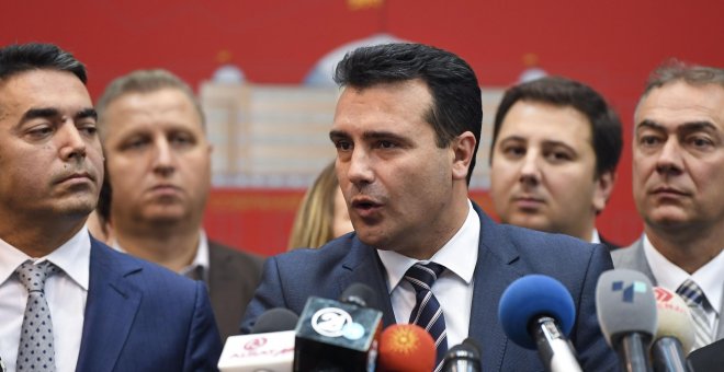El parlamento de Macedonia aprueba la proposición para cambiar de nombre al país