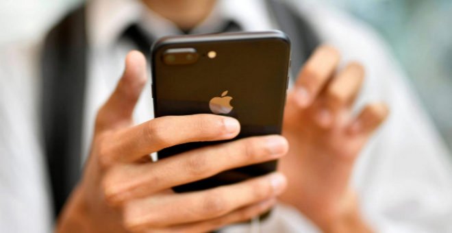 Italia impone una multa a Apple y Samsung por la obsolescencia programada