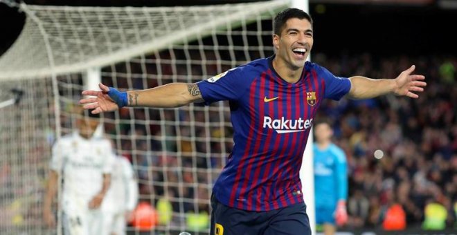 El Barcelona destroza al Madrid (5-1) con un triplete de Suárez y deja en el aire el futuro de Lopetegui
