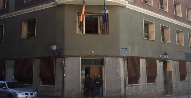 Hogar Social okupa el antiguo edificio de Comisiones Obreras en Madrid