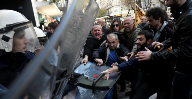 Cicatrices de la crisis griega: represión social y persecución política