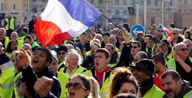 El Gobierno francés promete un "gesto contundente" tras las protestas de los 'chalecos amarillos'