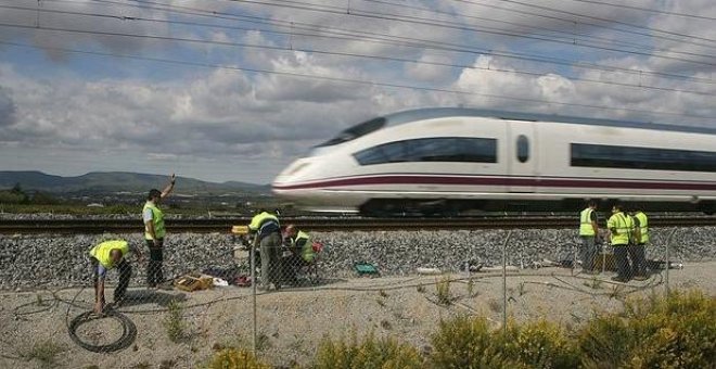 Más de 3.000 trabajadores de Adif saldrán a las seis de la tarde para mejorar la conciliación familiar