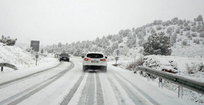 La nieve y el viento amenazan en España con Navarra y Catalunya en alerta roja