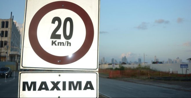 La DGT quiere bajar a los 20 km/h la velocidad en determinadas vías urbanas