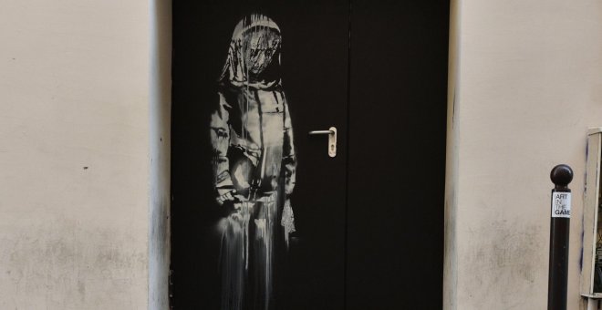 Roban en París una obra de Banksy que homenajeaba a las víctimas de Bataclan
