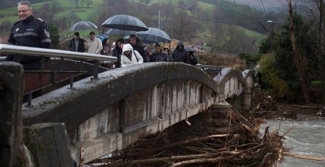 Las inundaciones dejan en Cantabria 156 evacuados y 1.686 llamadas a 112