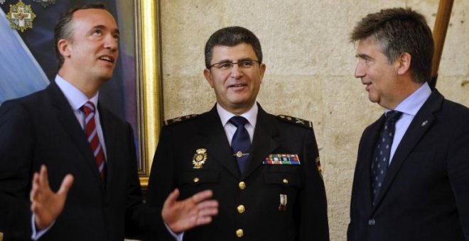 Destituido por "razones organizativas" el jefe de Policía valenciano al que Fernández Díaz "salvó", según denuncian los sindicatos
