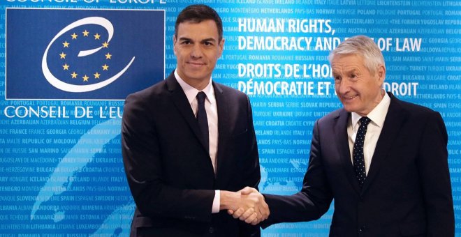 Sánchez defiende el respeto a los derechos en España frente a relatos falsos