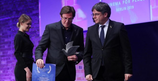 Los directores del documental 'Dos Cataluñas' renuncian al premio entregado por Puigdemont en Berlín